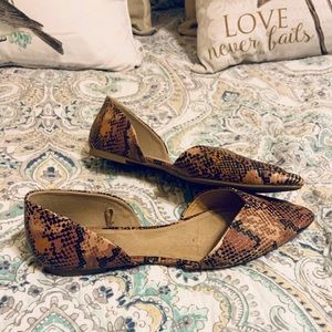 Snakeskin flats